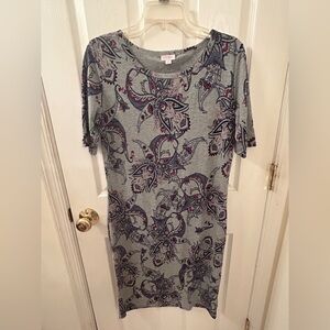 LuLaRoe Gray Paisley Tee with Pink and Purple Accents